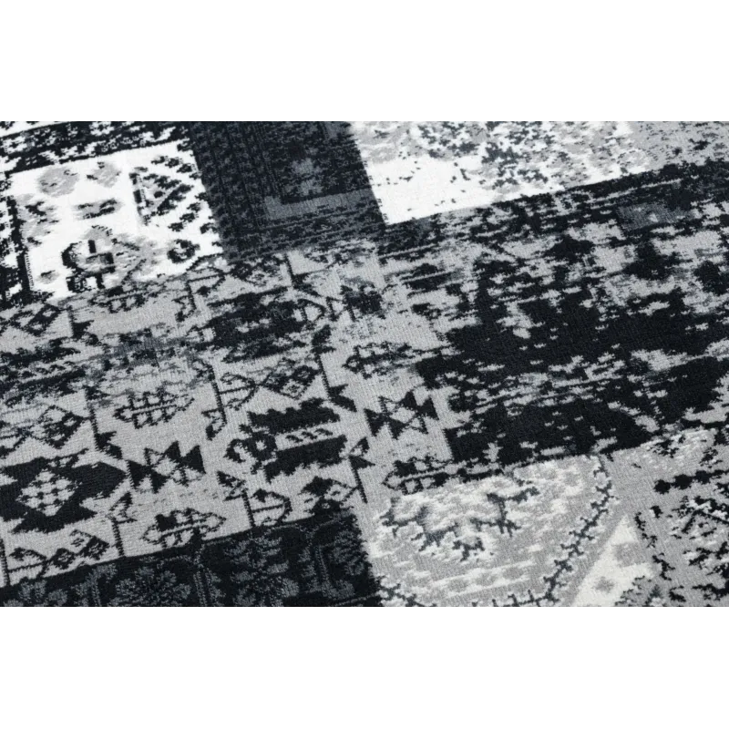 Puha patchwork szőnyeg, kényelmes a hálószobában