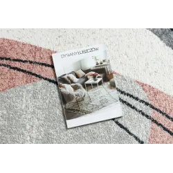 Modern FUSION 5868 szőnyeg elegáns rózsaszín árnyalatban, tökéletes a nappalihoz