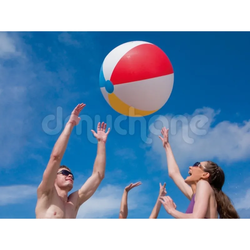 61 cm-es felfújható strandlabda, tökéletes strandoláshoz vagy kertben való játékhoz