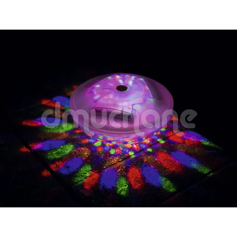 Bestway 58419 LED medencelampa ideális pihenéshez a medence mellett