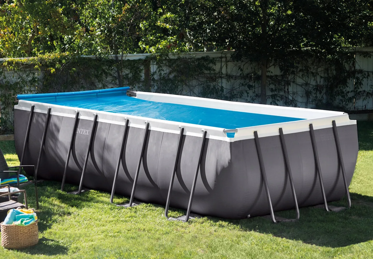 Napenergia-fólia tekerője vázas medencékhez 274 - 488 cm INTEX 28051 - 4